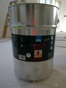 Ecológico y natural el barniz de suelos. Barniz de suelo